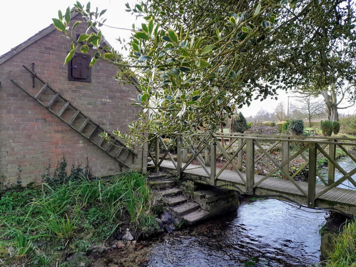 Sculthorpe Mill Hotel Fakenham Exterior photo